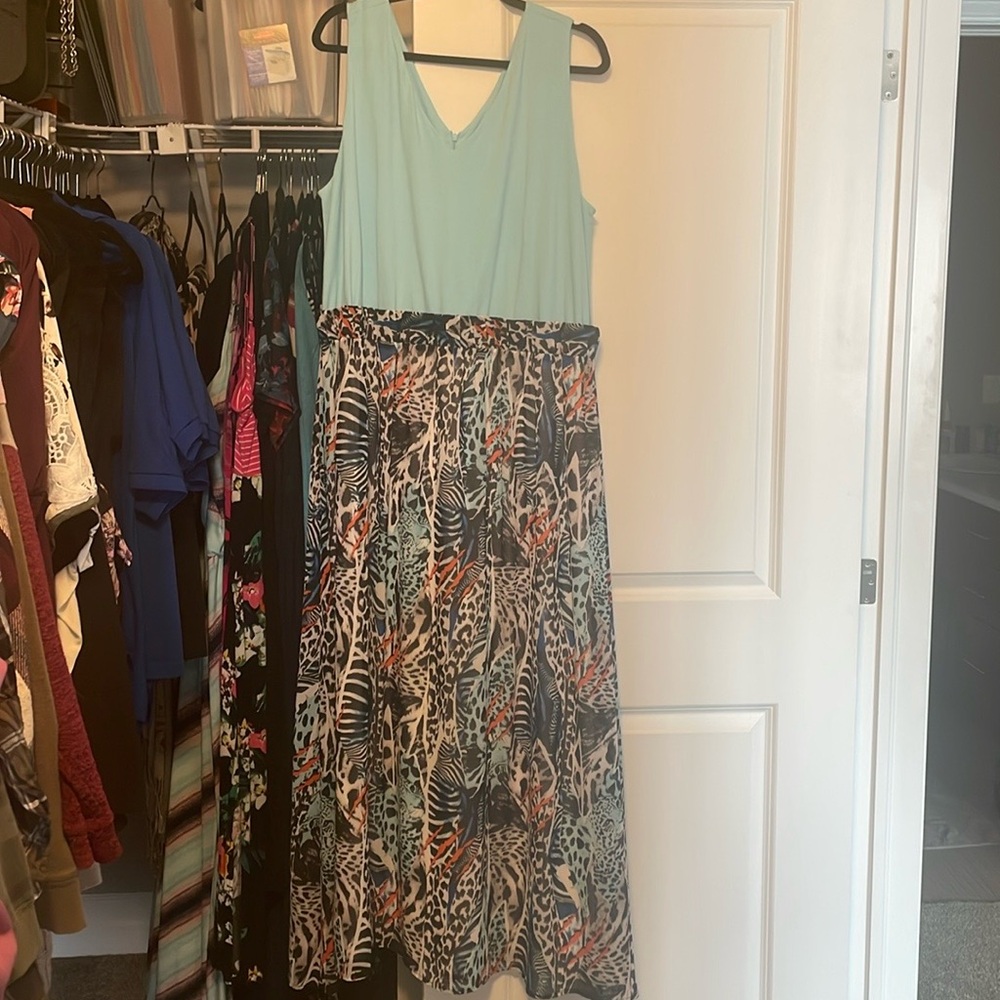 Flowing maxi dress